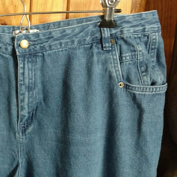 Jeans - Picture 3 of 3